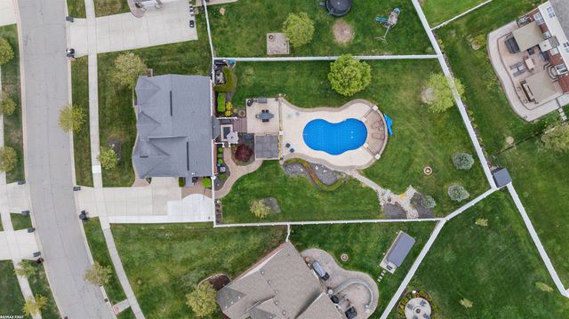 55590 Irvin Drive, Shelby Twp, MI 48316