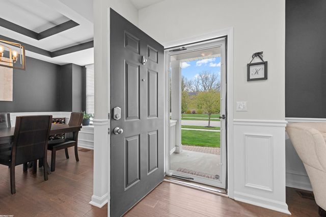 55590 Irvin Drive, Shelby Twp, MI 48316