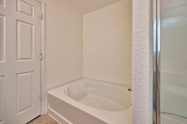 8105 Kurgan Trail, Fort Worth, TX 76131