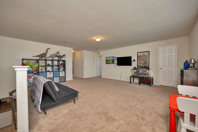 8105 Kurgan Trail, Fort Worth, TX 76131