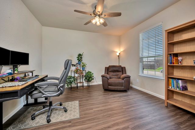 8105 Kurgan Trail, Fort Worth, TX 76131