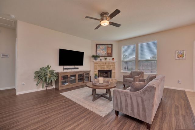 8105 Kurgan Trail, Fort Worth, TX 76131