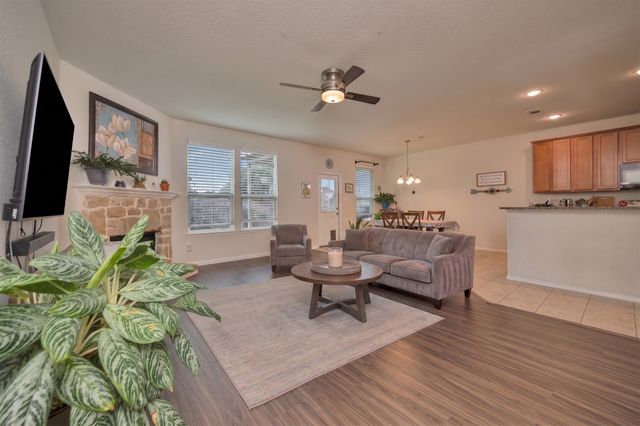 8105 Kurgan Trail, Fort Worth, TX 76131