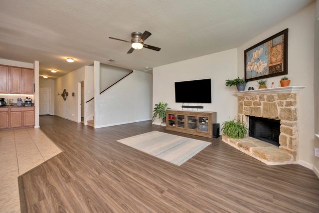 8105 Kurgan Trail, Fort Worth, TX 76131