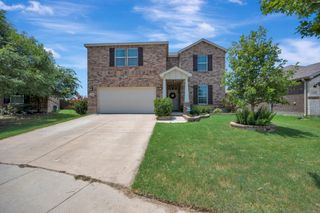 8105 Kurgan Trail, Fort Worth, TX 76131