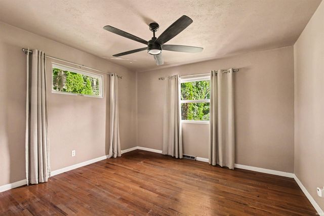 1824 Peachtree Lane, South Bend, IN 46617
