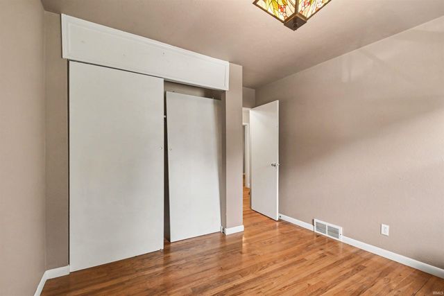 1824 Peachtree Lane, South Bend, IN 46617