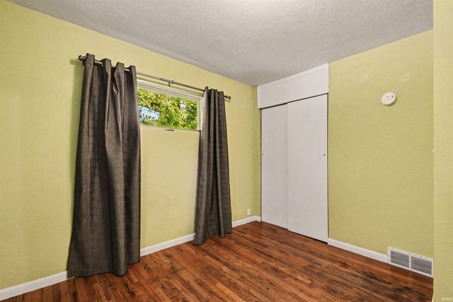 1824 Peachtree Lane, South Bend, IN 46617