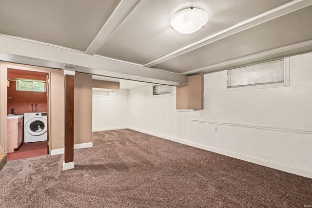 1824 Peachtree Lane, South Bend, IN 46617