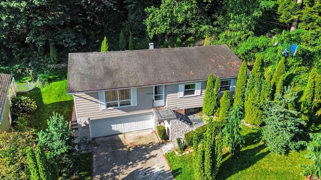 1824 Peachtree Lane, South Bend, IN 46617