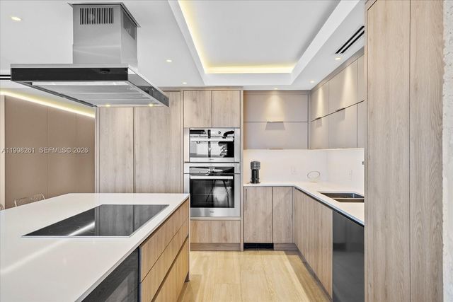 199 Ocean Lane Dr 1001, Key Biscayne, FL 33149