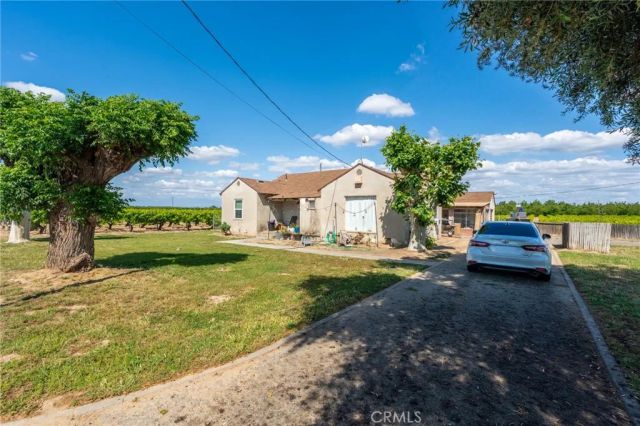 2854 N Monroe, Fresno, CA 93723