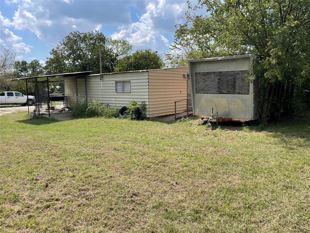 590 W Sheridan Street, Dublin, TX 76446