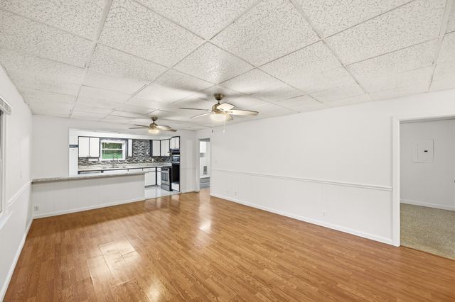 9198 Highway 114, W, Scotts Hill, TN 38374