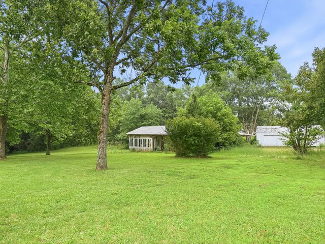 9198 Highway 114, W, Scotts Hill, TN 38374