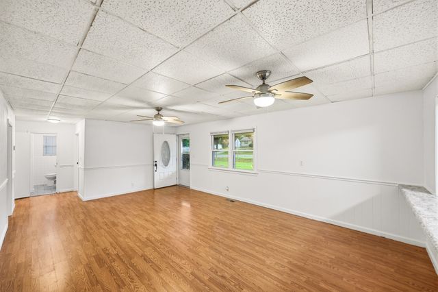 9198 Highway 114, W, Scotts Hill, TN 38374