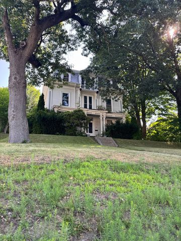 45 McKinley Avenue, Norwich, CT 06360