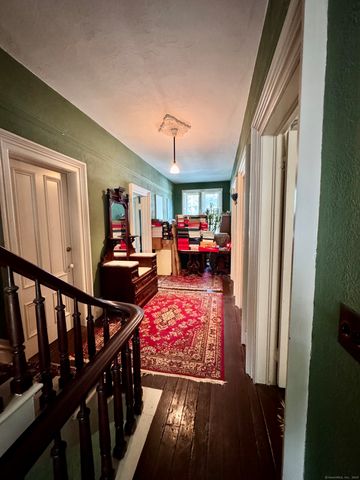 45 McKinley Avenue, Norwich, CT 06360