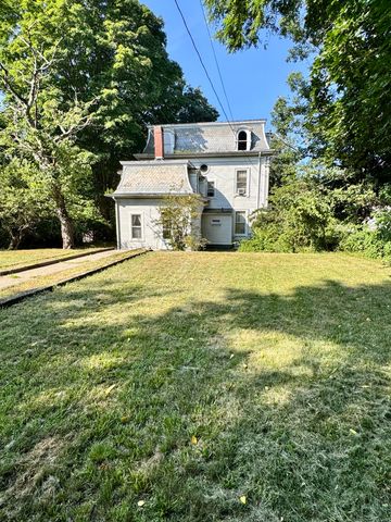 45 McKinley Avenue, Norwich, CT 06360