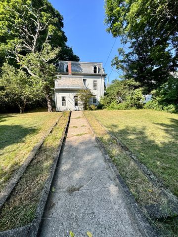 45 McKinley Avenue, Norwich, CT 06360
