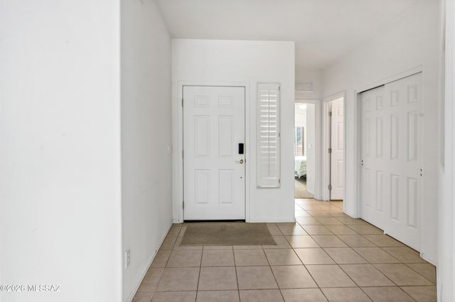 941 N Desert Deer Pass, Green Valley, AZ 85614