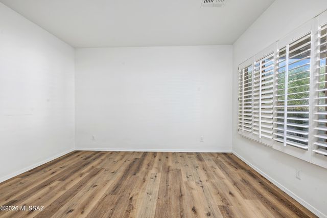 941 N Desert Deer Pass, Green Valley, AZ 85614