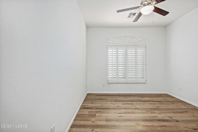 941 N Desert Deer Pass, Green Valley, AZ 85614