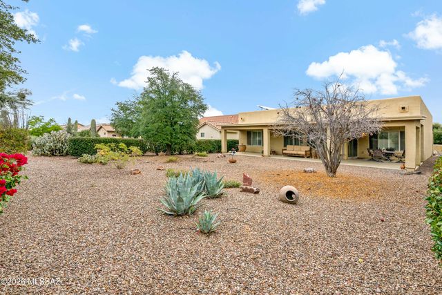 941 N Desert Deer Pass, Green Valley, AZ 85614