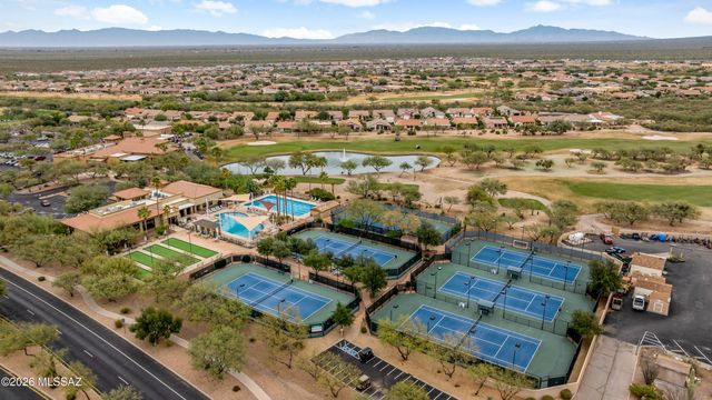 941 N Desert Deer Pass, Green Valley, AZ 85614