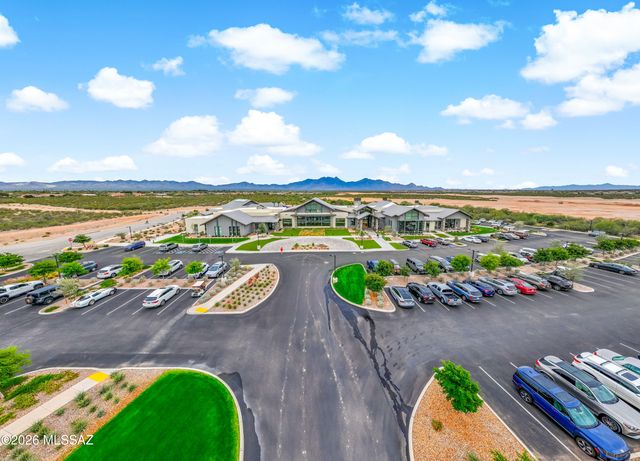 941 N Desert Deer Pass, Green Valley, AZ 85614