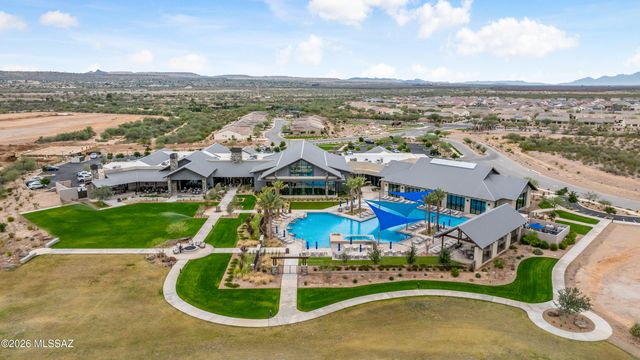 941 N Desert Deer Pass, Green Valley, AZ 85614