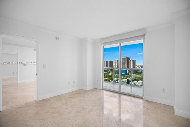 1800 N Bayshore Dr 2410, Miami, FL 33132