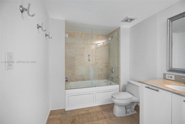 1800 N Bayshore Dr 2410, Miami, FL 33132