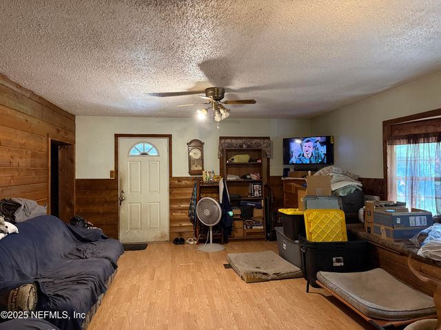 219 BEECHER SPRINGS Road, Pomona Park, FL 32181