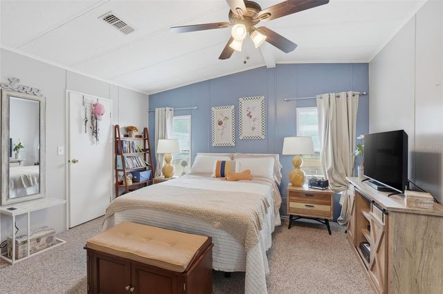 111 WINTERBERRY AVENUE, Wildwood, FL 34785