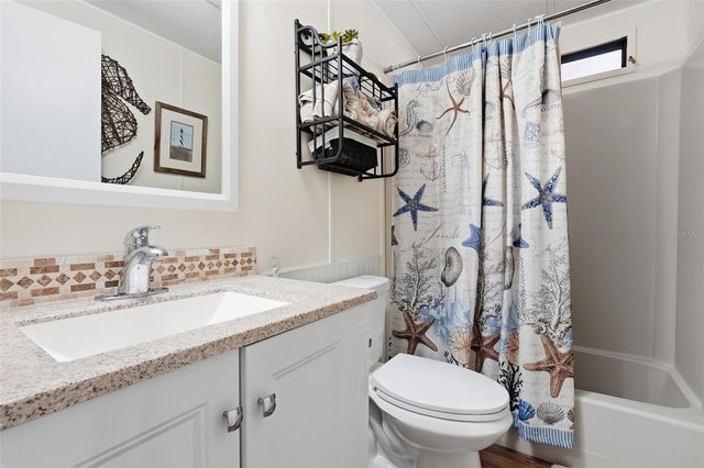 111 WINTERBERRY AVENUE, Wildwood, FL 34785