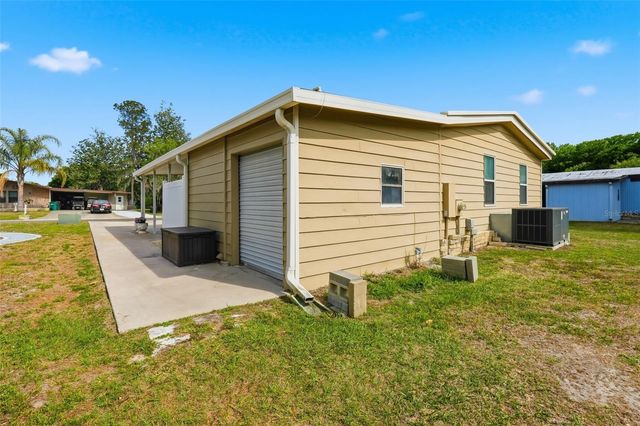 111 WINTERBERRY AVENUE, Wildwood, FL 34785