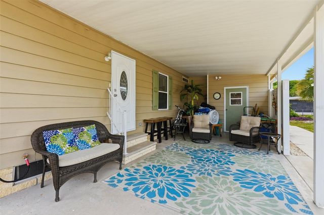 111 WINTERBERRY AVENUE, Wildwood, FL 34785