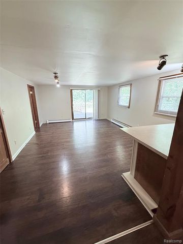 415 Coutant Street D, Flushing, MI 48433