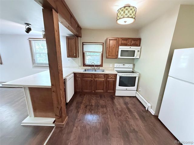 415 Coutant Street D, Flushing, MI 48433