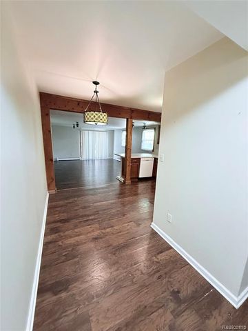 415 Coutant Street D, Flushing, MI 48433