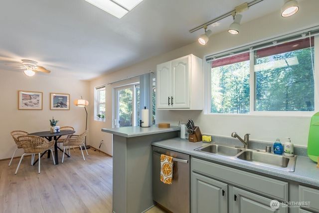 231 Paradise Drive, Ashford, WA 98304