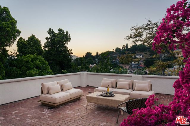 3135 Isabel Drive, Los Angeles, CA 90065