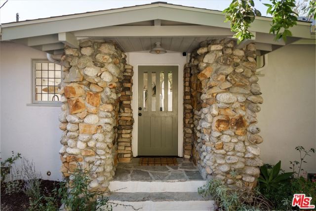3135 Isabel Drive, Los Angeles, CA 90065