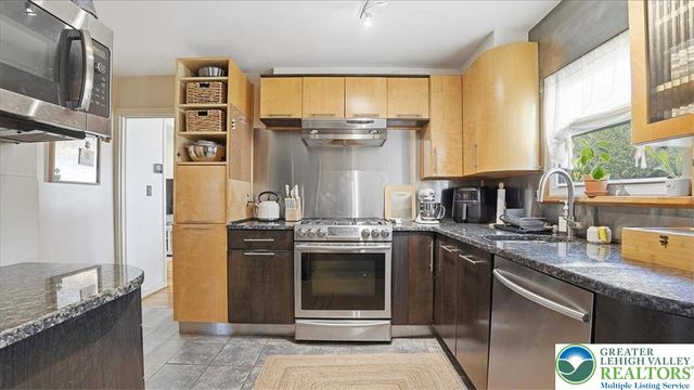 2369 Montgomery Street, Bethlehem City, PA 18017