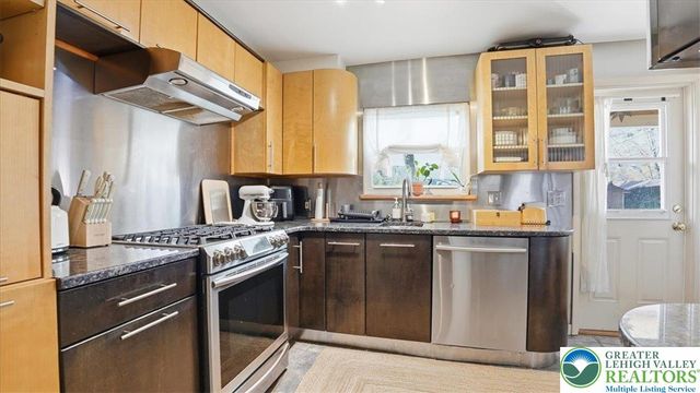 2369 Montgomery Street, Bethlehem City, PA 18017