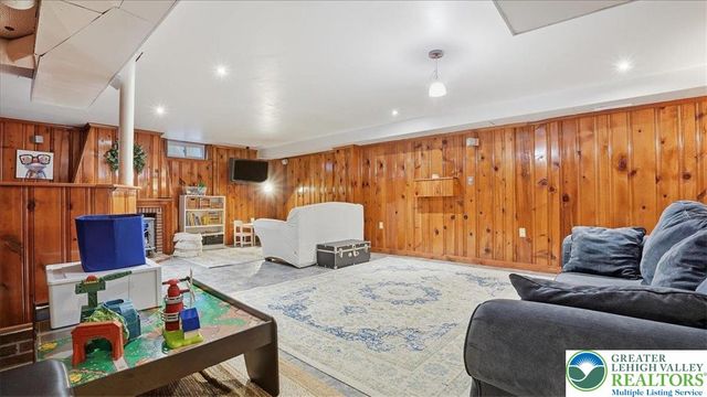 2369 Montgomery Street, Bethlehem City, PA 18017