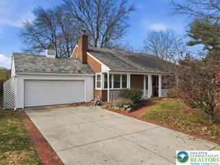 2369 Montgomery Street, Bethlehem City, PA 18017