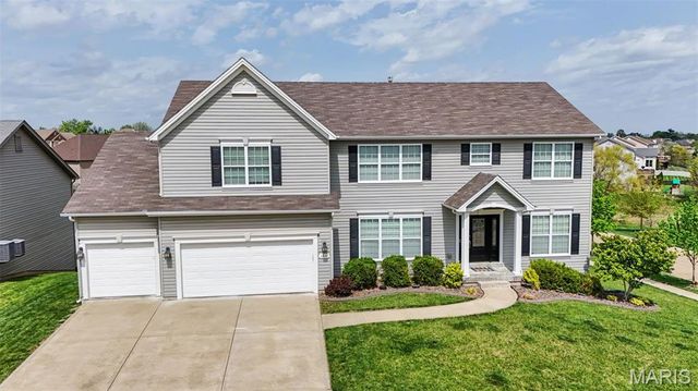 1211 Cashmere Lane, St Peters, MO 63376