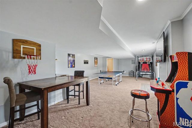 1211 Cashmere Lane, St Peters, MO 63376